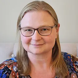 Heather Heeks Headshot