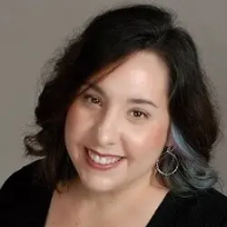 Christa Marshall Headshot